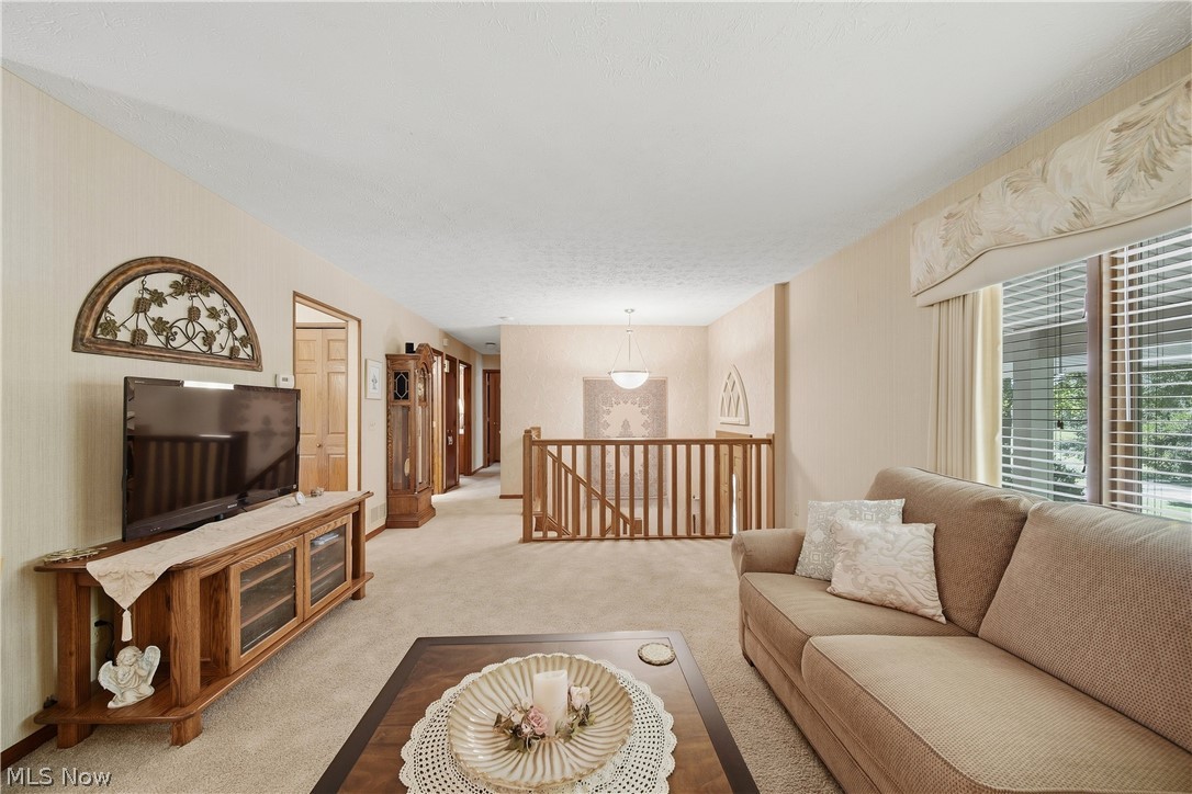 6180 Chesham Avenue NE Canton OH 44721