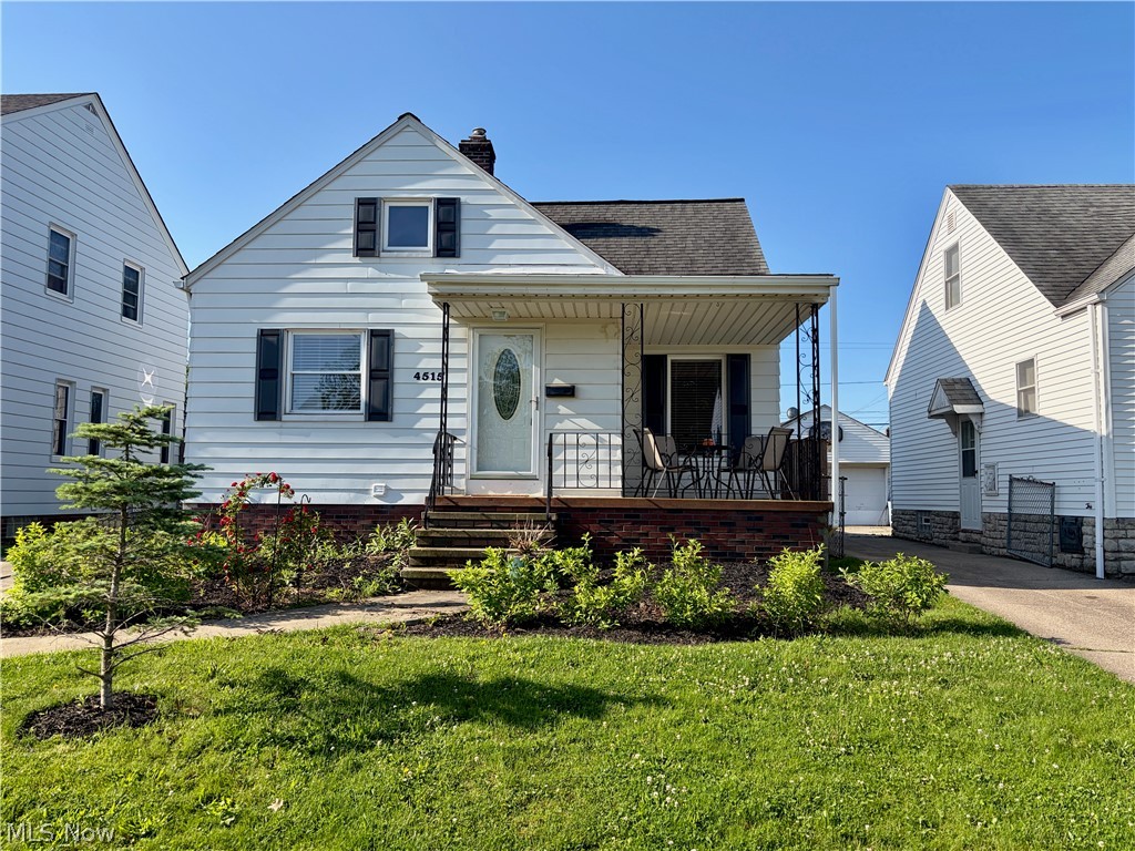 4515 Pershing Avenue Parma OH 44134