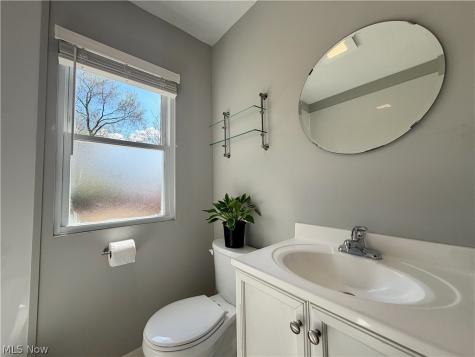 4515 Pershing Avenue Parma OH 44134
