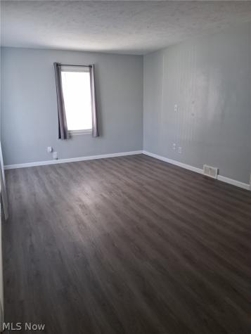 388 E 330th Street Willowick OH 44095