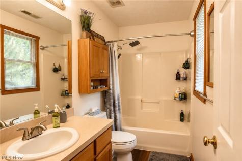 5856 Ridgeview Boulevard North Ridgeville OH 44039