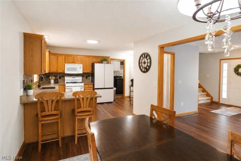 5856 Ridgeview Boulevard North Ridgeville OH 44039