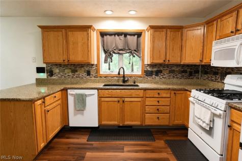 5856 Ridgeview Boulevard North Ridgeville OH 44039
