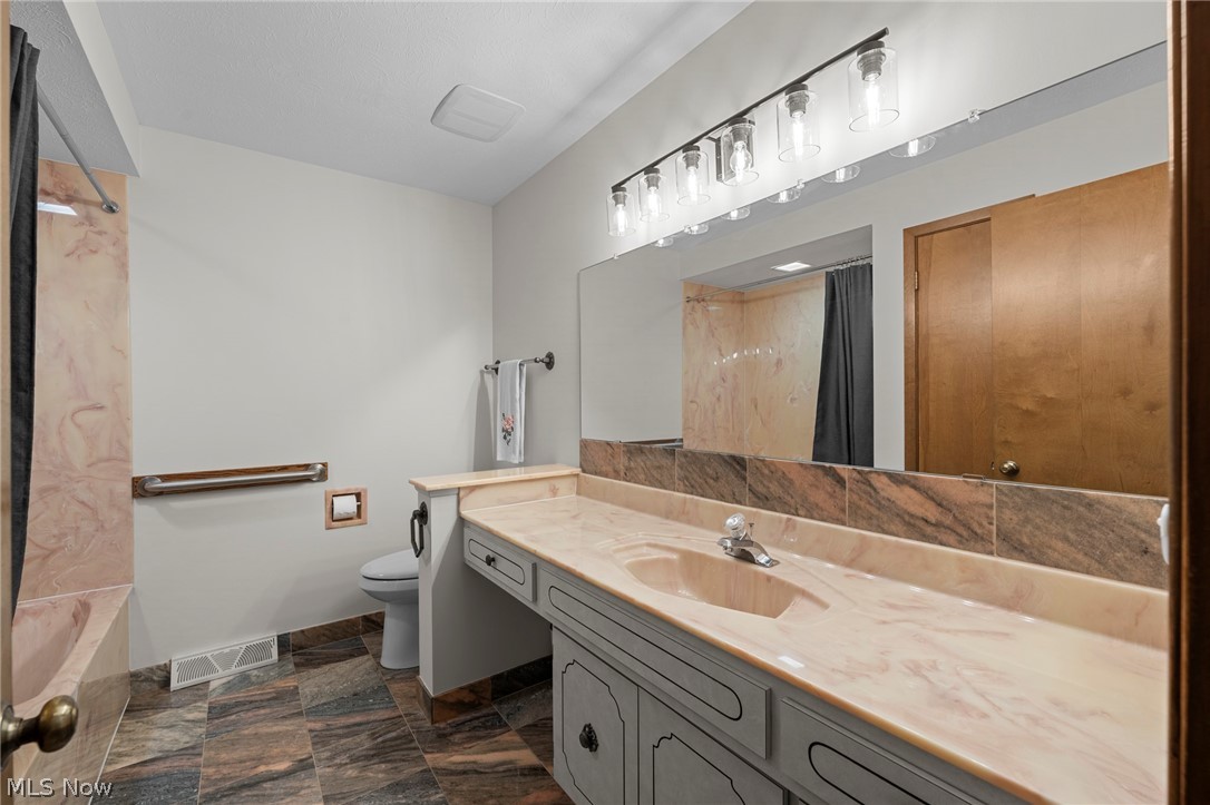 7492 James Drive Middleburg Heights OH 44130