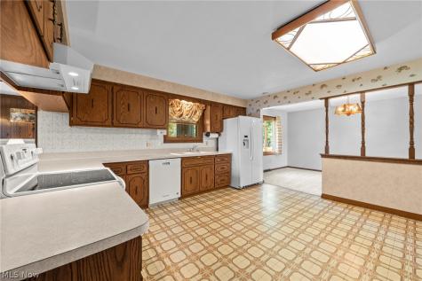 7492 James Drive Middleburg Heights OH 44130
