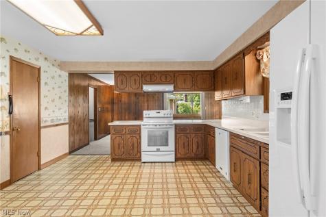 7492 James Drive Middleburg Heights OH 44130
