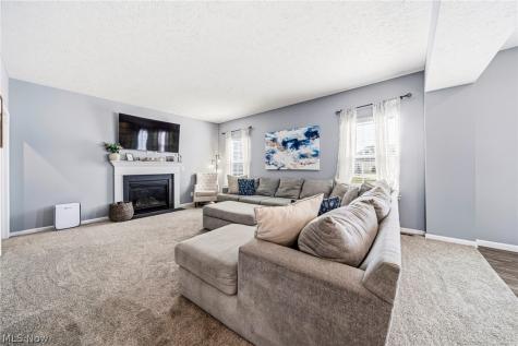 2069 Canterbury Drive Willoughby OH 44094