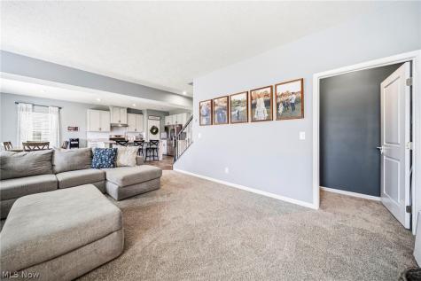 2069 Canterbury Drive Willoughby OH 44094