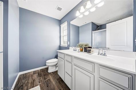 2069 Canterbury Drive Willoughby OH 44094