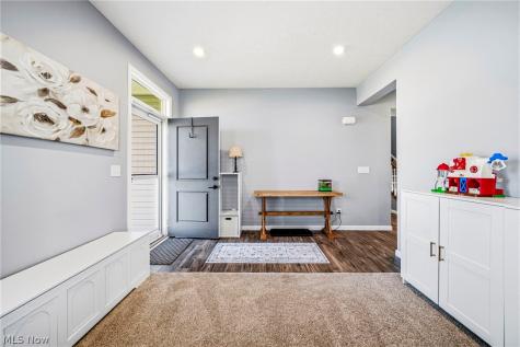 2069 Canterbury Drive Willoughby OH 44094