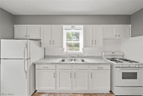 142 Canton Road Akron OH 44312