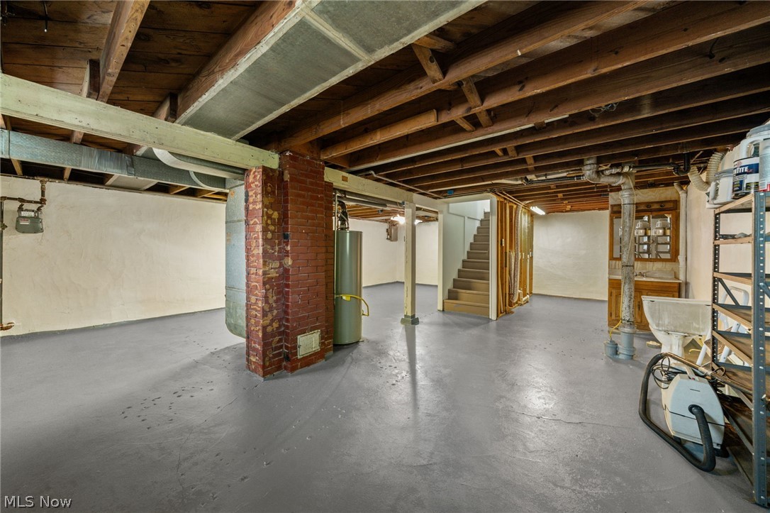 142 Canton Road Akron OH 44312