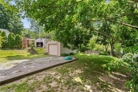 142 Canton Road Akron OH 44312