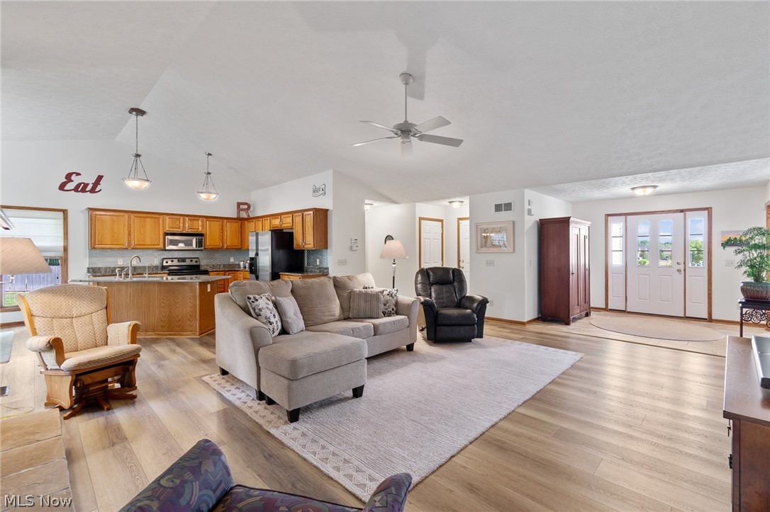 477 Catawba Drive Wadsworth OH 44281