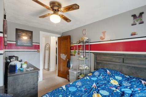 1298 Neptune Avenue Akron OH 44301