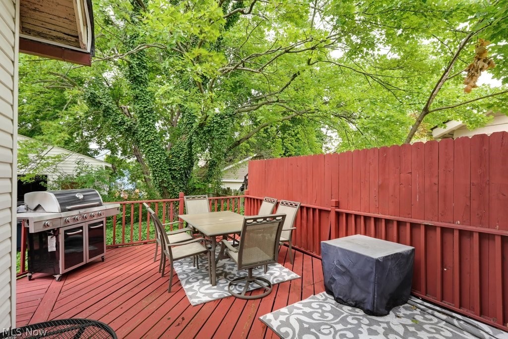 1298 Neptune Avenue Akron OH 44301