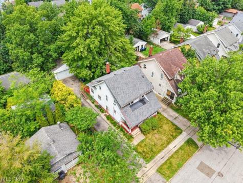 1298 Neptune Avenue Akron OH 44301
