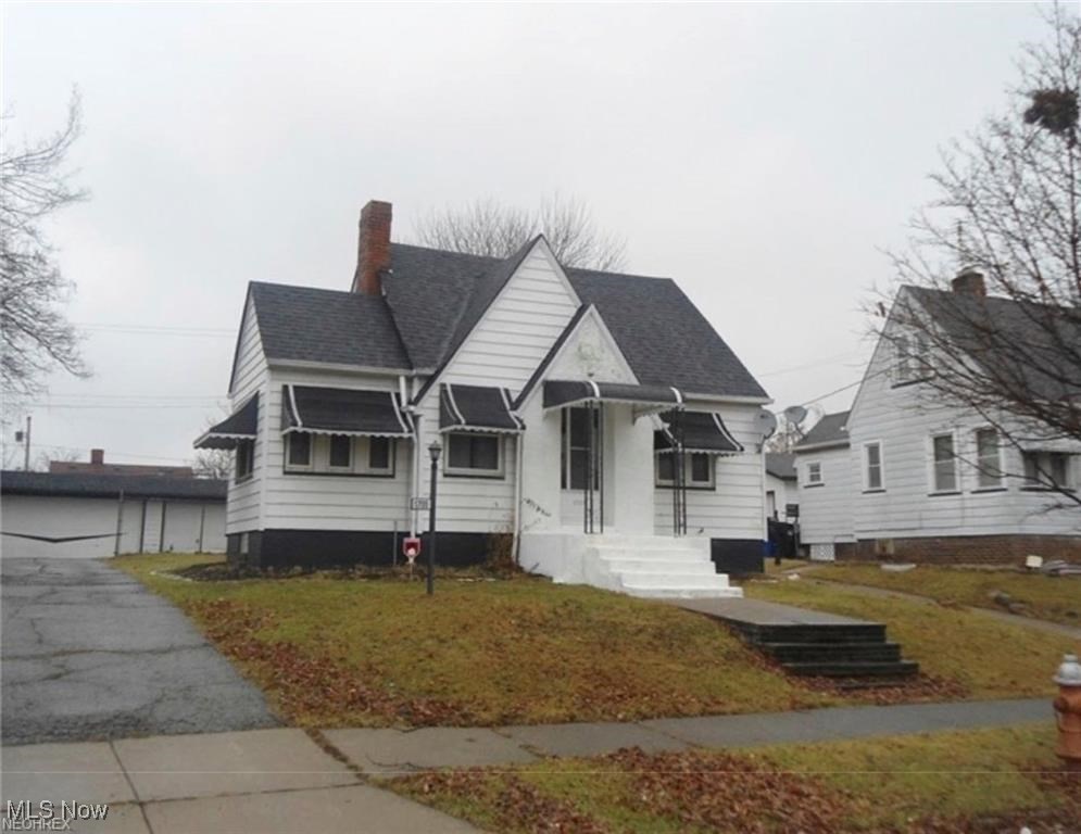 17111 Ridgeton Drive Cleveland OH 44128