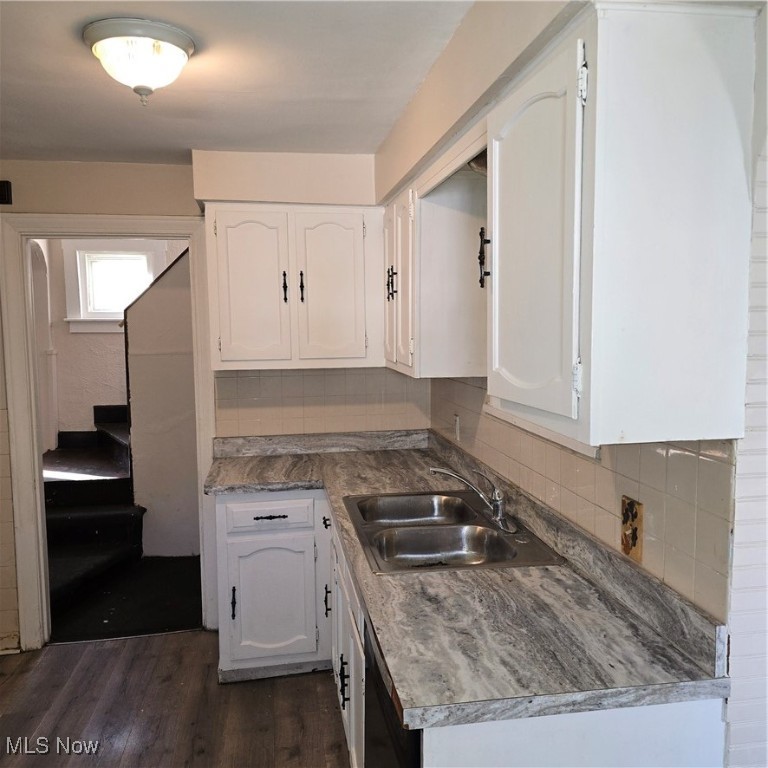 17111 Ridgeton Drive Cleveland OH 44128
