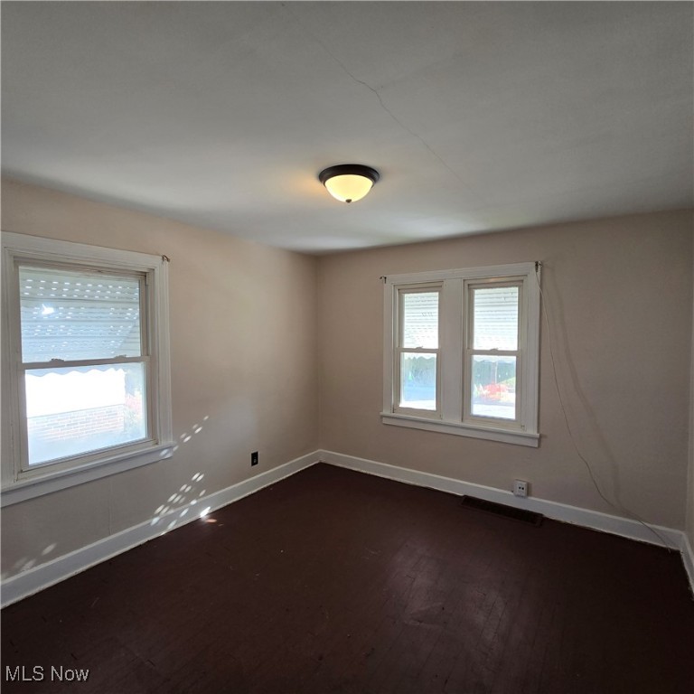 17111 Ridgeton Drive Cleveland OH 44128