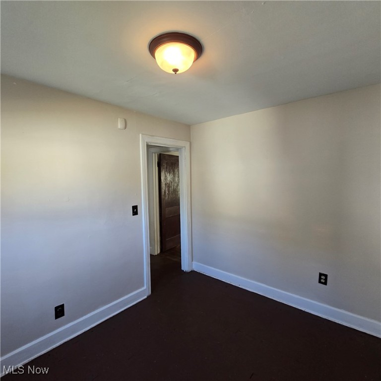 17111 Ridgeton Drive Cleveland OH 44128