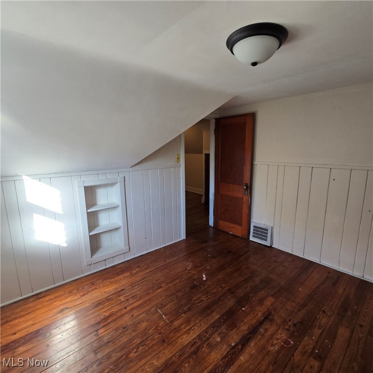 17111 Ridgeton Drive Cleveland OH 44128