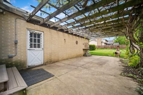 201 Curtis Street Medina OH 44256