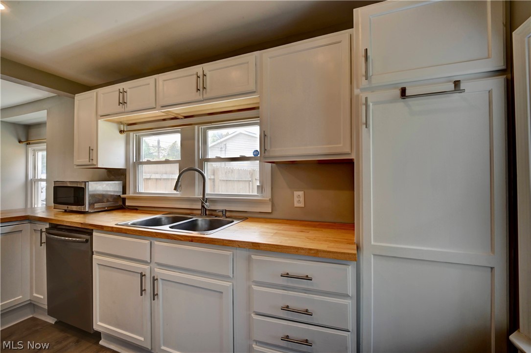 1624 Breiding Road Akron OH 44310