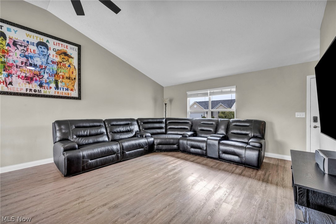 6108 Greenview Trail North Ridgeville OH 44039