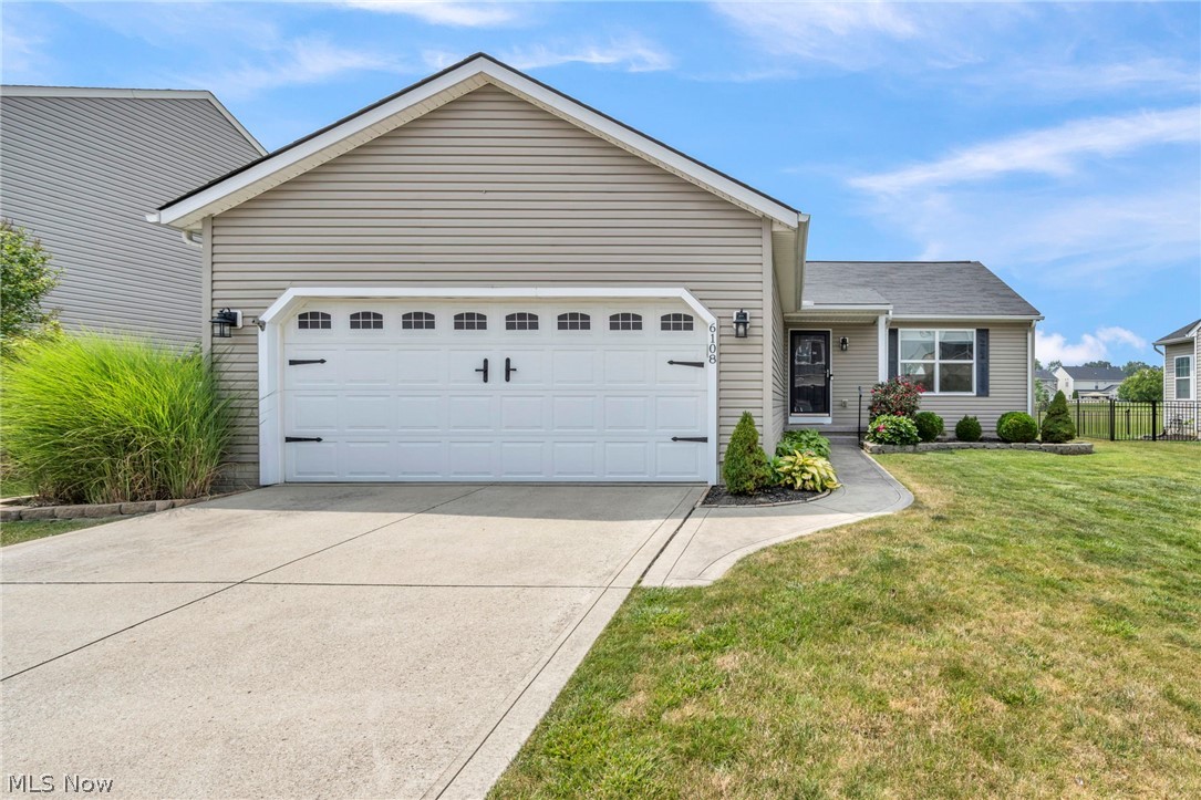 6108 Greenview Trail North Ridgeville OH 44039