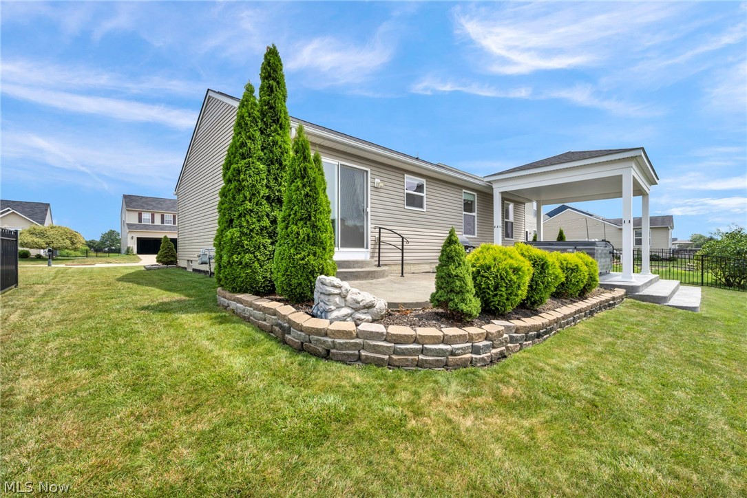 6108 Greenview Trail North Ridgeville OH 44039