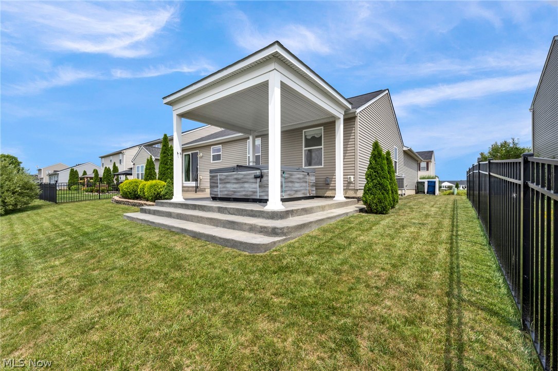 6108 Greenview Trail North Ridgeville OH 44039