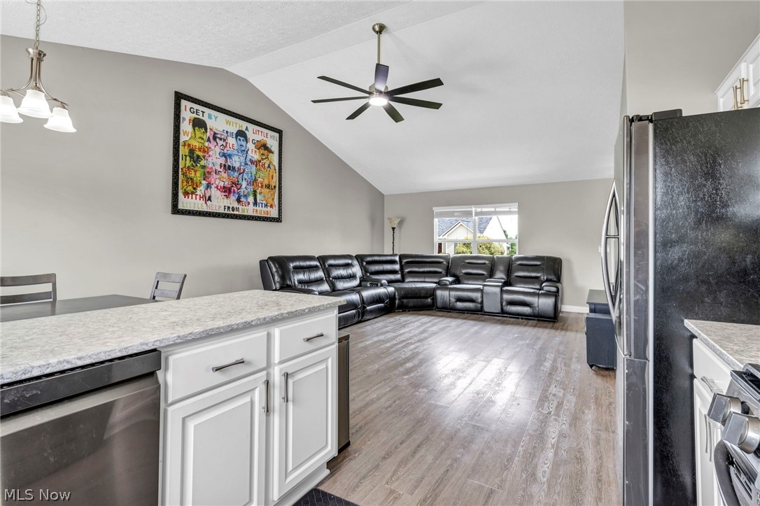 6108 Greenview Trail North Ridgeville OH 44039