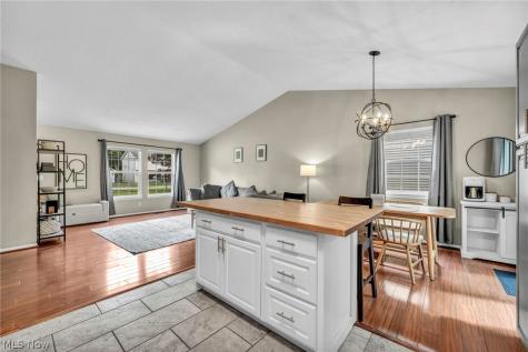 6302 Ridgeview Boulevard North Ridgeville OH 44039