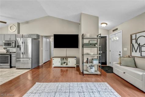 6302 Ridgeview Boulevard North Ridgeville OH 44039