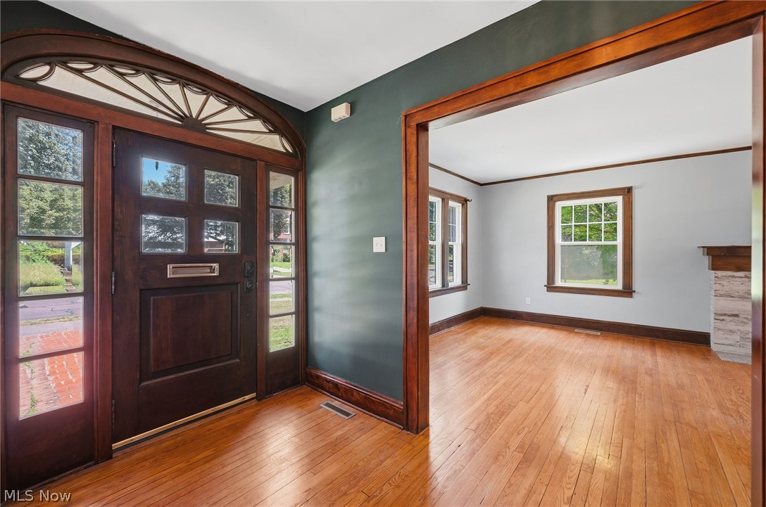 1258 Delia Avenue Akron OH 44320