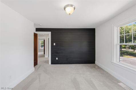 1258 Delia Avenue Akron OH 44320