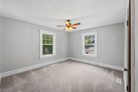 1258 Delia Avenue Akron OH 44320