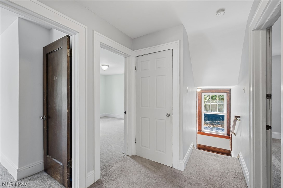 1258 Delia Avenue Akron OH 44320