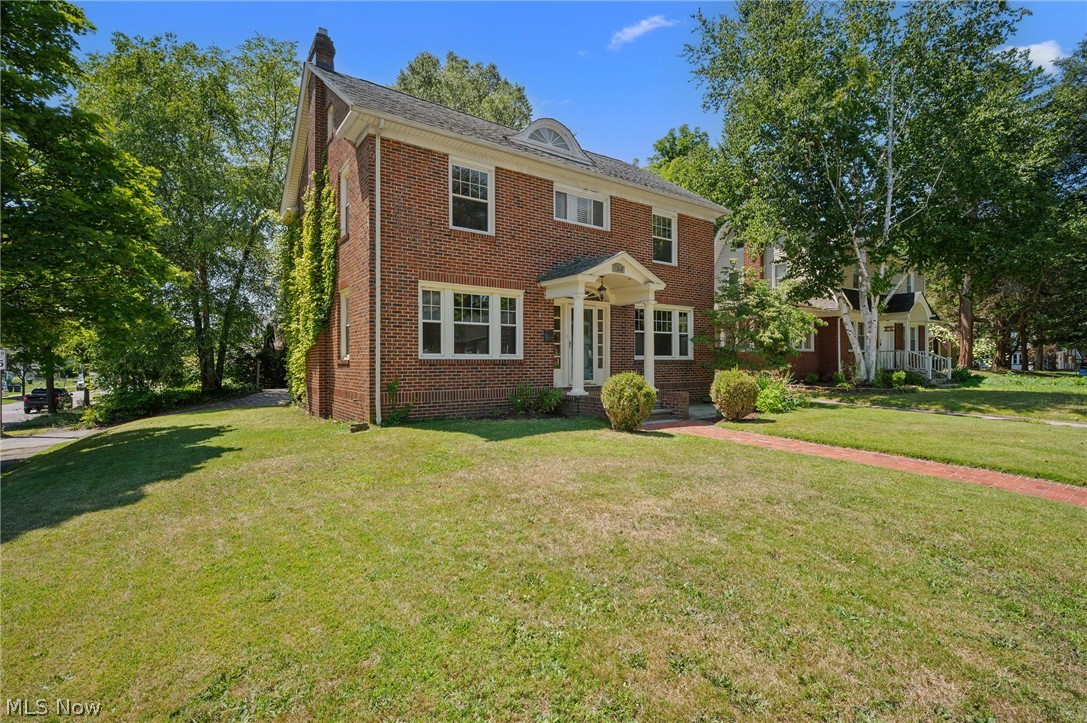 1258 Delia Avenue Akron OH 44320
