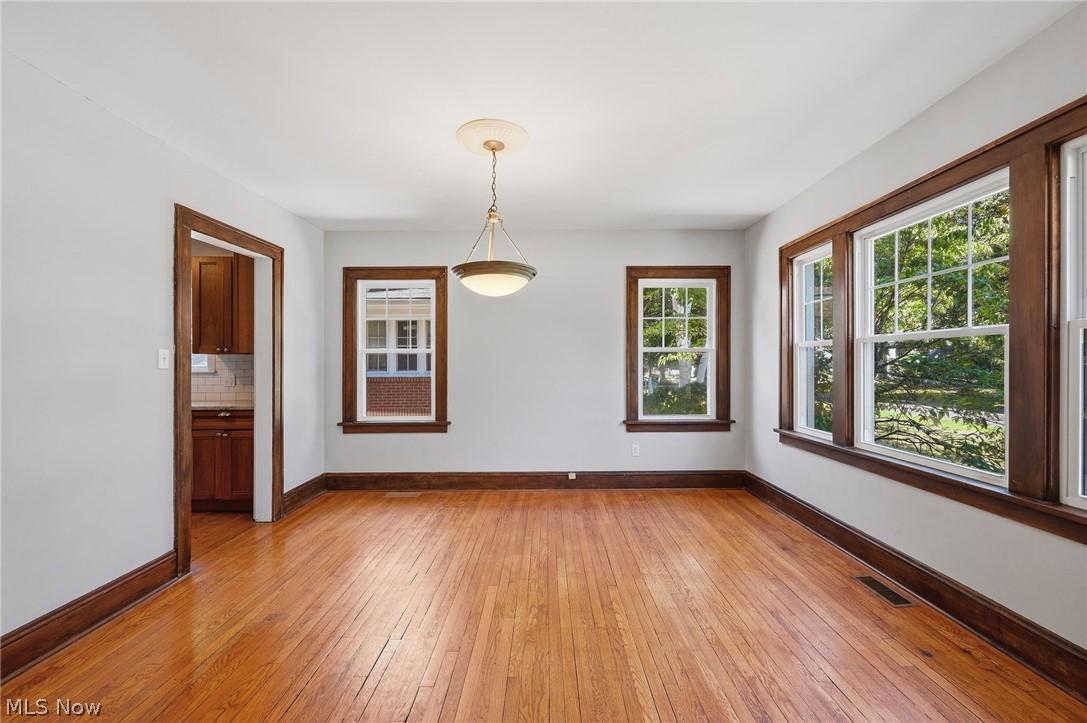 1258 Delia Avenue Akron OH 44320