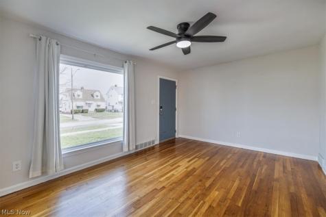 3111 Tuxedo Avenue Parma OH 44134
