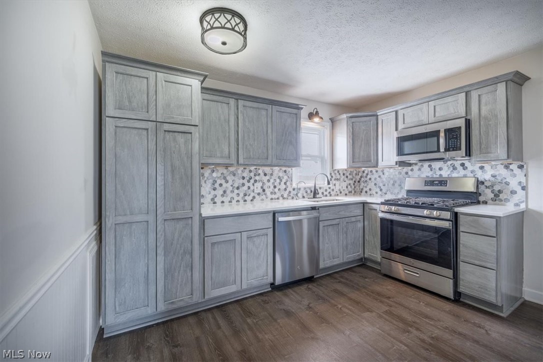 3111 Tuxedo Avenue Parma OH 44134