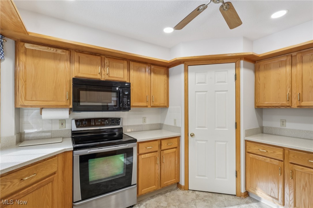 2368 Vixen Street NW North Canton OH 44720