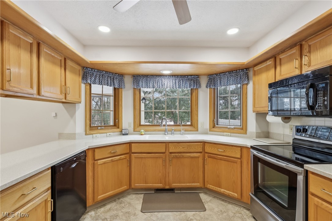 2368 Vixen Street NW North Canton OH 44720