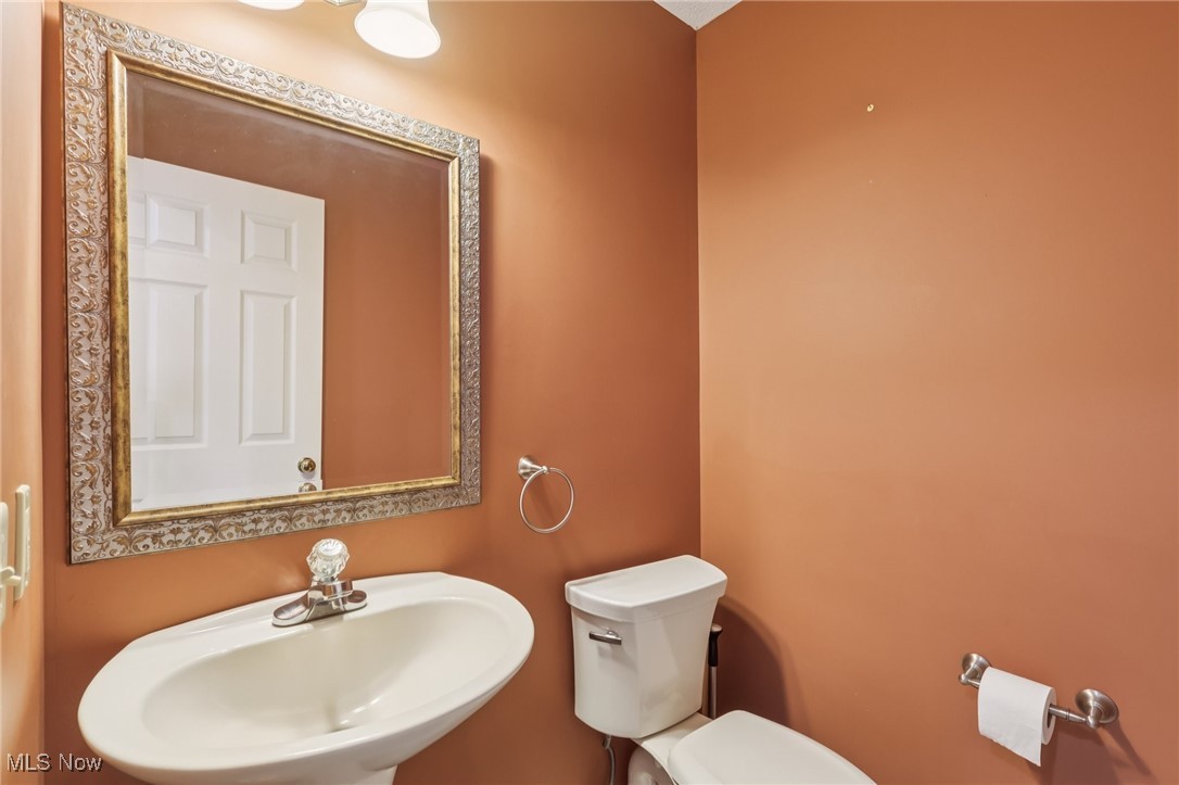 2368 Vixen Street NW North Canton OH 44720