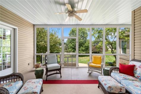 1829 Swanhurst Circle NE North Canton OH 44720