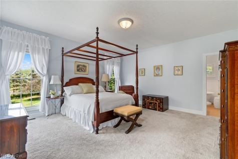 1829 Swanhurst Circle NE North Canton OH 44720