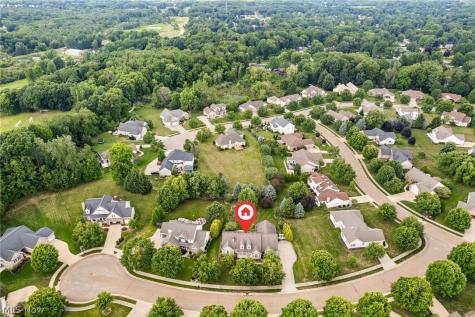 1829 Swanhurst Circle NE North Canton OH 44720