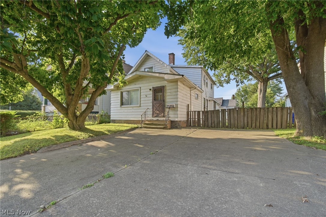 3622 Denison Avenue Cleveland OH 44109